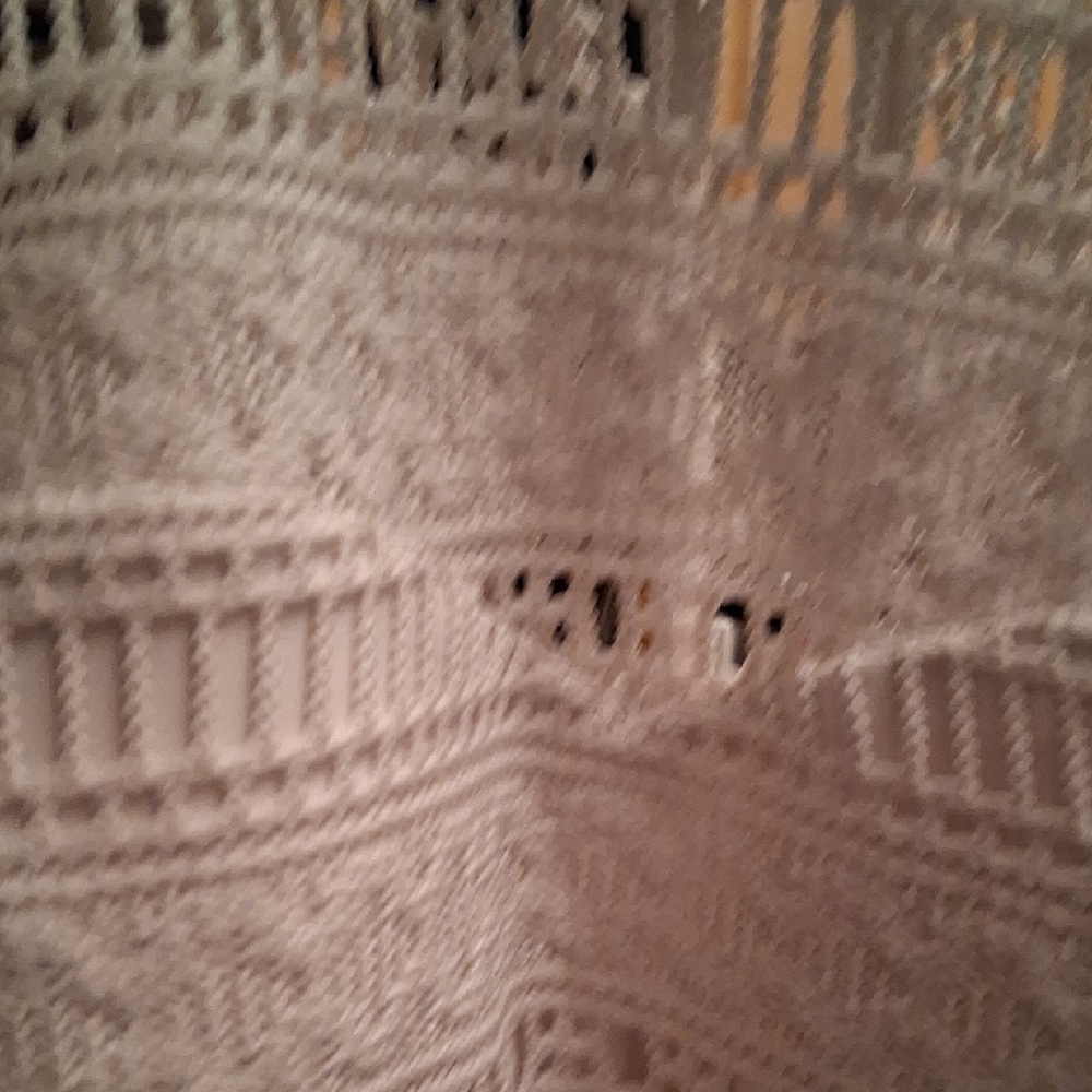 Guess Cream Lace Maxi Dress, Built In Bra Cups. Lined To Knee, Slit On Side - Picture 3 of 16